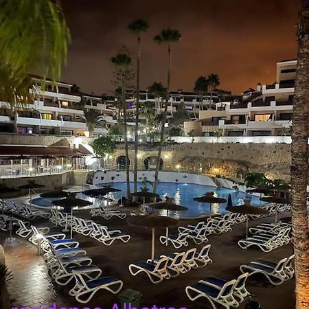 Maximar Apartment 8 Bed Places, Heated Swimmingpool อาโรนา ภายนอก รูปภาพ