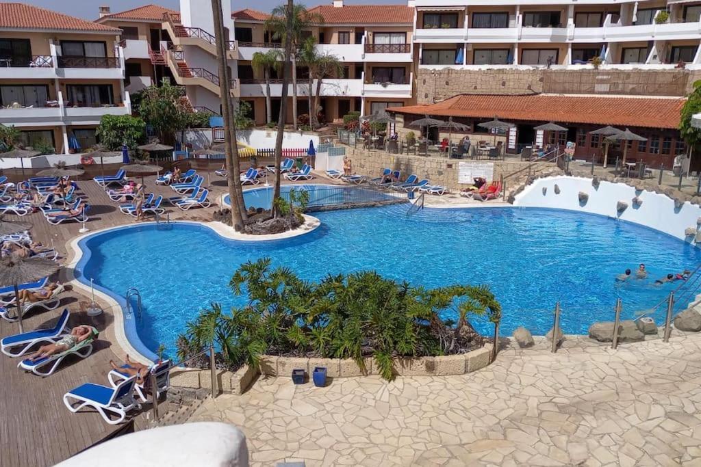 Maximar Apartment 8 Bed Places, Heated Swimmingpool อาโรนา ภายนอก รูปภาพ