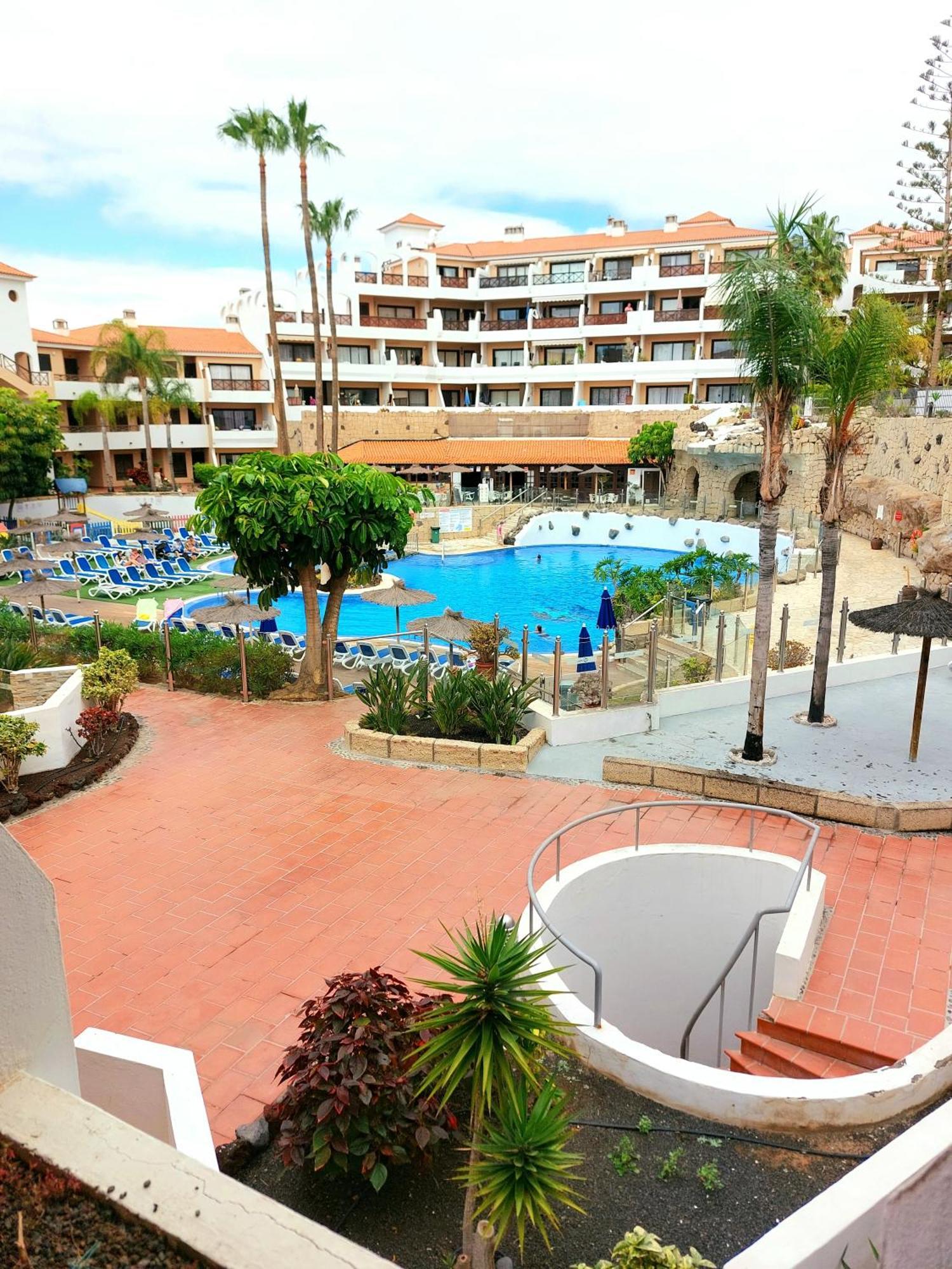 Maximar Apartment 8 Bed Places, Heated Swimmingpool อาโรนา ภายนอก รูปภาพ