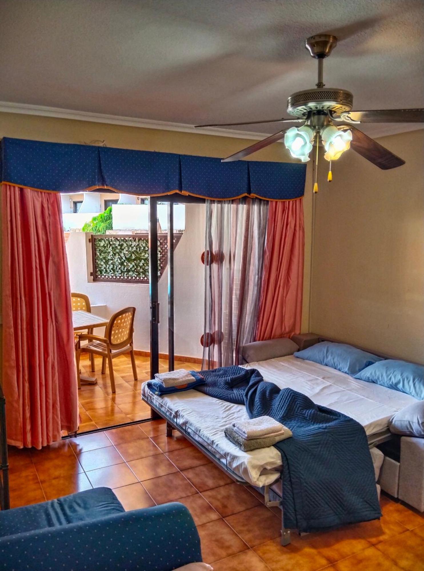 Maximar Apartment 8 Bed Places, Heated Swimmingpool อาโรนา ภายนอก รูปภาพ