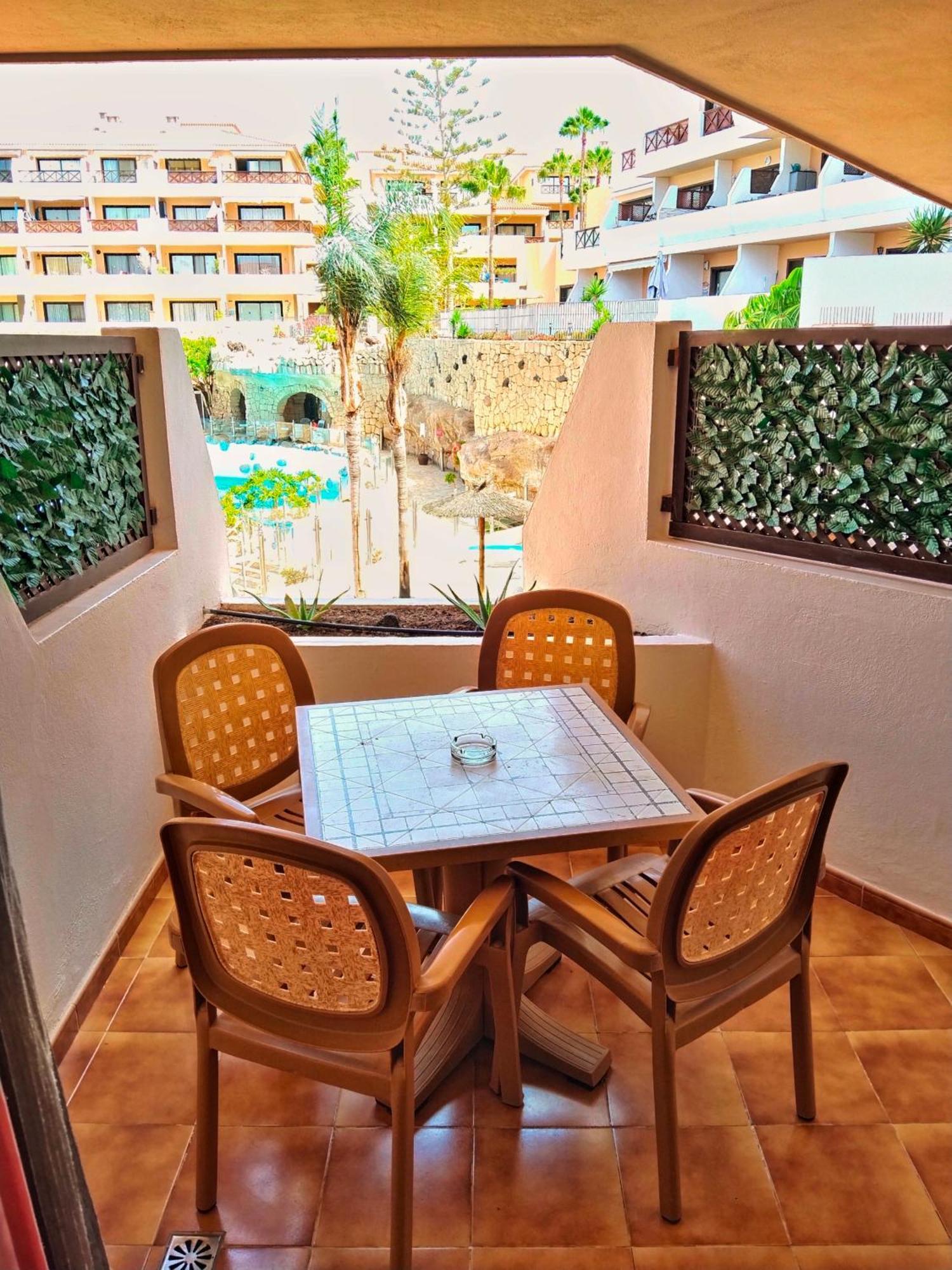 Maximar Apartment 8 Bed Places, Heated Swimmingpool อาโรนา ภายนอก รูปภาพ